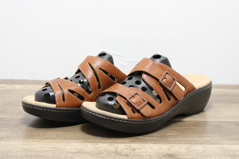 Clarks Womens Laurieann Ivy Leather Sandal Sz 11M {FA-1531]
