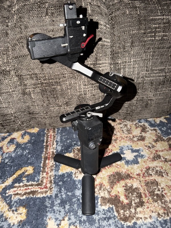 DJI RS 3 Mini 3-Axis Gimbal Stabilizer