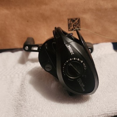 Silver Leather Low Profile Baitcast Reel Star Drag Pre-Spooled Black/Green Miiec