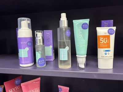 SEYTU Skin Care Set: Moisturizer, Serum, Cleanser, SPF 50+ Sunscreen, Aloe Vera
