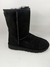 Ugg Women s Classic Short II -SZ 6- Black Sheepskin Winter Comfort Boots NEW