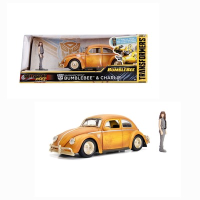 30114 By JADA Volkswagen Beetle Weathered w/ Charlie Figurine, Bumblebee - 1/24