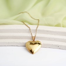 Engraved Heart Locket Photo Necklace Custom Picture Name Jewelry Gift for Wife