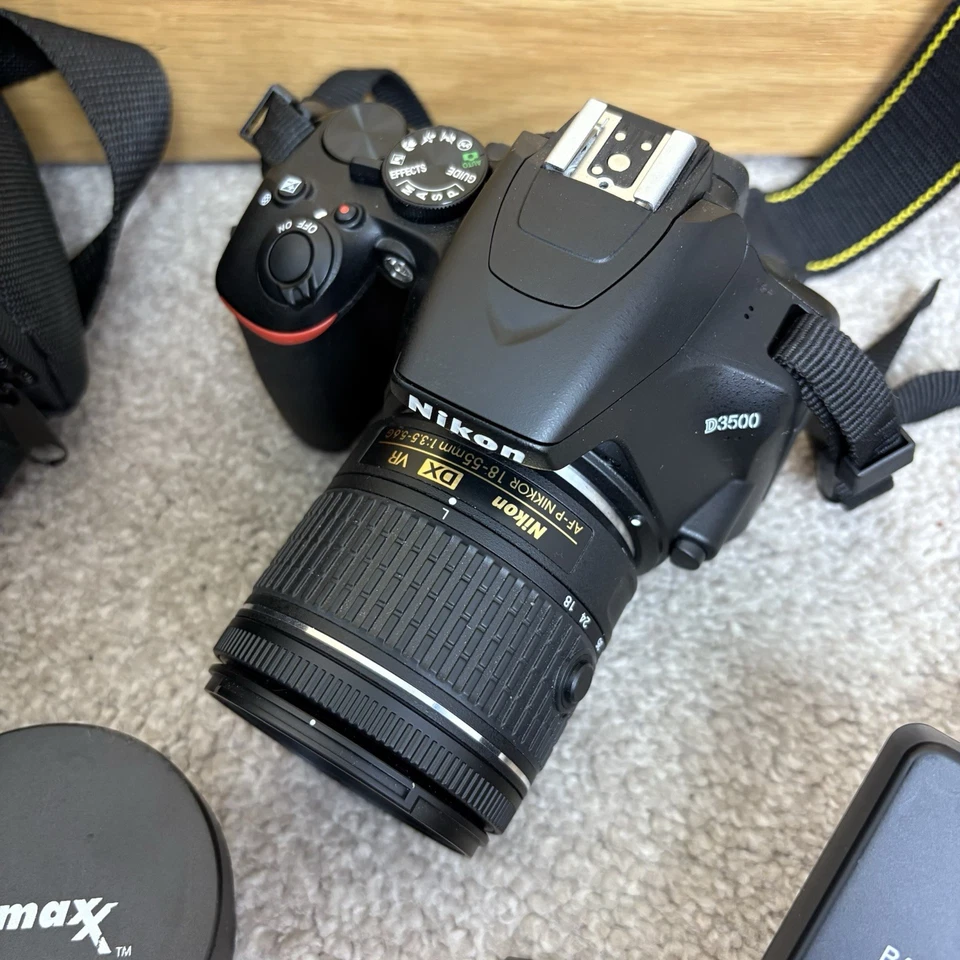 Nikon D3500 DSLR Camera 24.2MP with 18-55mm, Shutter Count 1200 - Excellent - Image 3 of 4