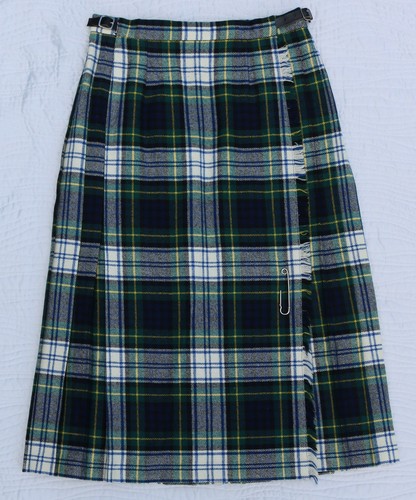 Pringle of Scotland, Vintage Pringle Of Scotland Plaid Pure New Wool Wrap Skirt Buckle Waist Size 12