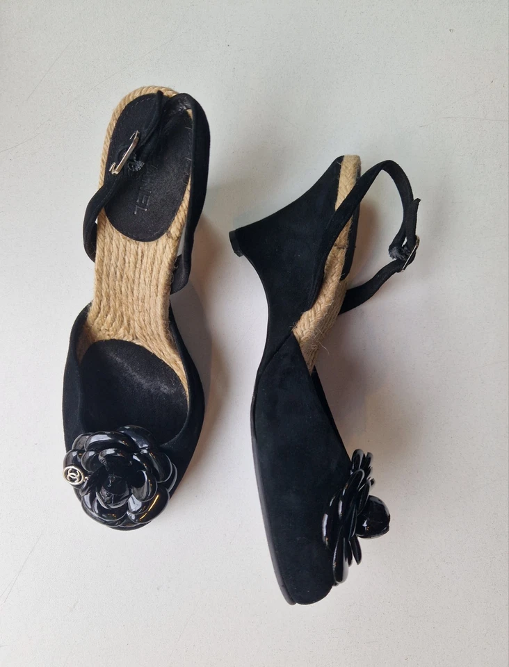 CHANEL Sandales compensées cuir noir façon espadrilles T.40,5 CHANEL SHOES - Photo 3/4