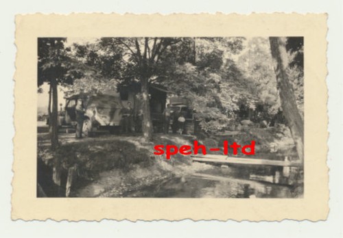 Original Foto / ..Waldstellung mit Kübelwagen, Kolomea ( Ukraine ) August 1943