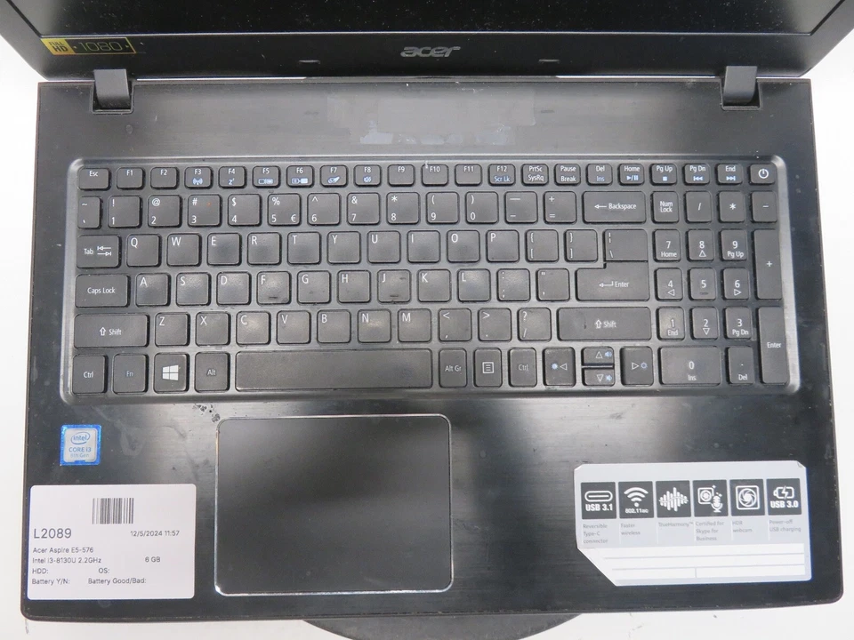 Acer Aspire E5-576 Intel i3-8130U 2,2 ГГц 6 ГБ без жесткого диска без батареи - Изображение 2 из 4