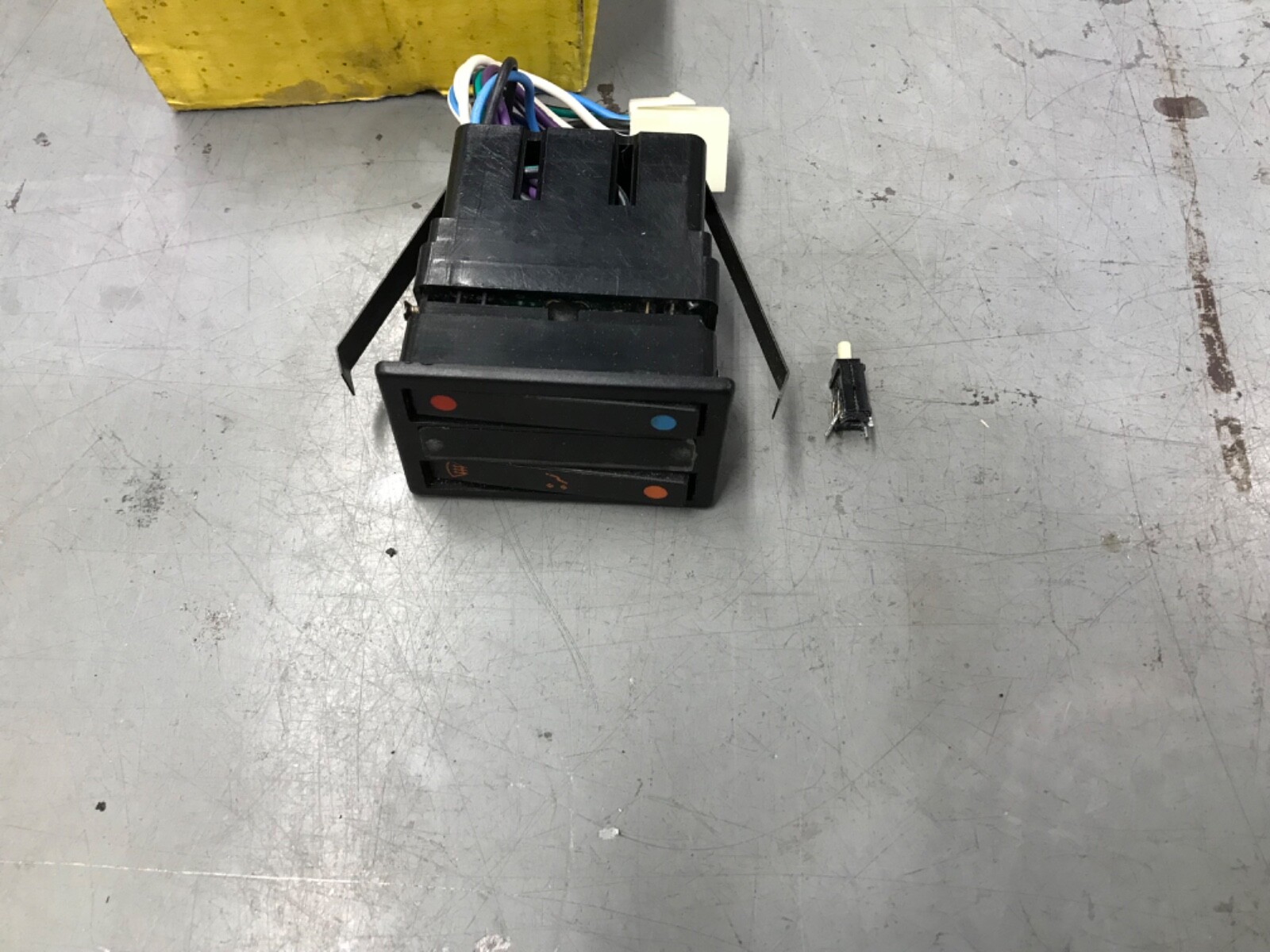 ferrari 328 heat control switch #61808200 or #8070529912 