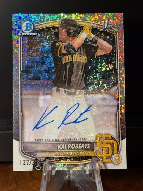 2025 Bowman Chrome KAI ROBERTS #CPA-KR Auto 1st Bowman Speckle Refractor / 299