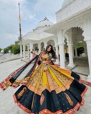 LEHENGA CHOLI INDIAN BOLLYWOOD WEDDING PARTY PAKISTANI WEAR READYMADE