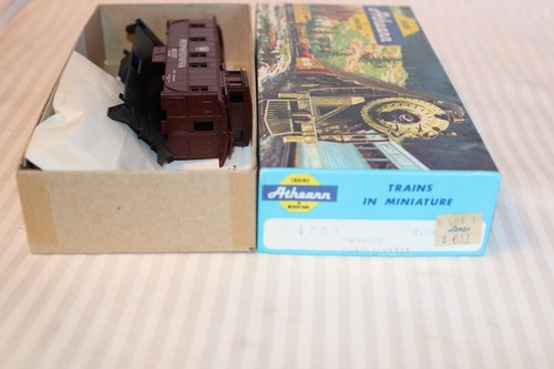 Escala HO Athearn, Cupola Caboose, Pennsylvania, marrón, #482537 - 1253 | Zustand: New