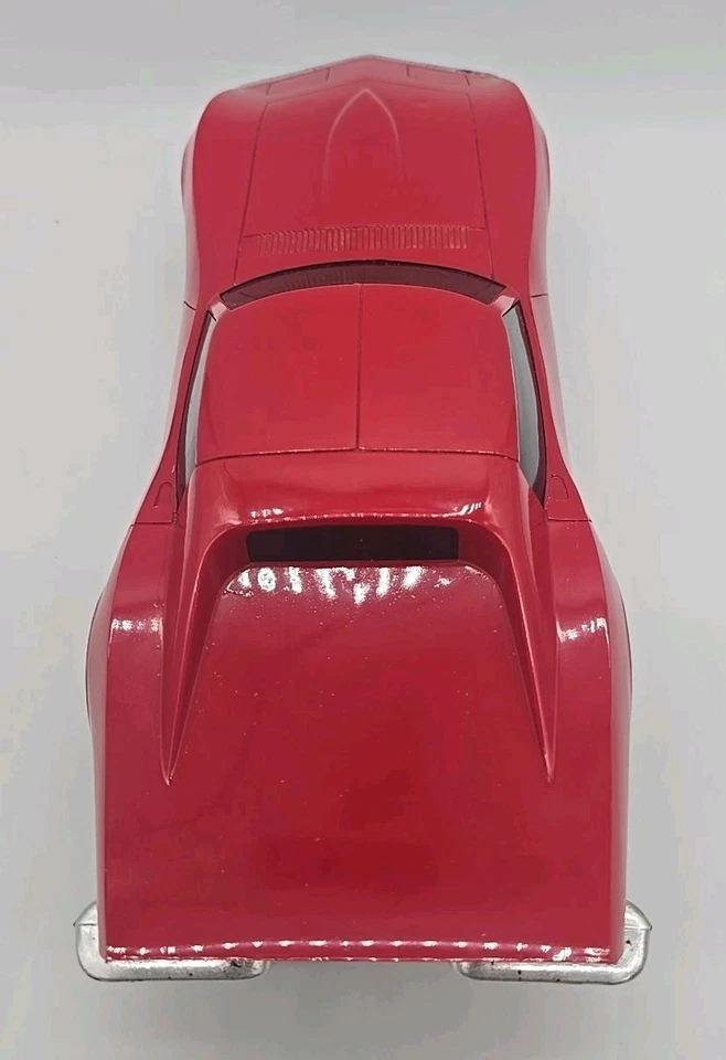 Coche Corvette rojo de colección Eldon 1968 a batería con controlador de bomba - no funciona Foto 4 de 4