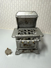 Dollhouse Miniature Vintage Royal Cast Iron Oven 1:12