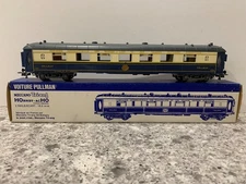 Hornby AcHo 7452 Pullman Boxed. In Excellent Condition. One of Two for Sale