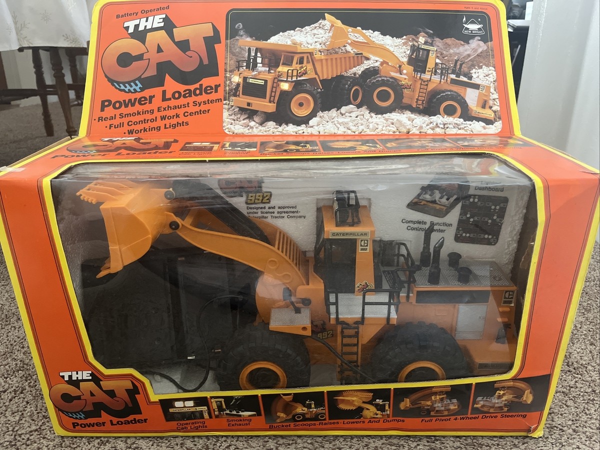 New Bright The Cat 992 Power Loader Tractor W Remote Vintage