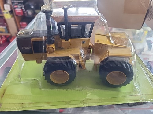 1/32 STEIGER INDUSTRIAL w/SINGLES NIB 1981 vintage No Outer Box - Picture 2 of 8