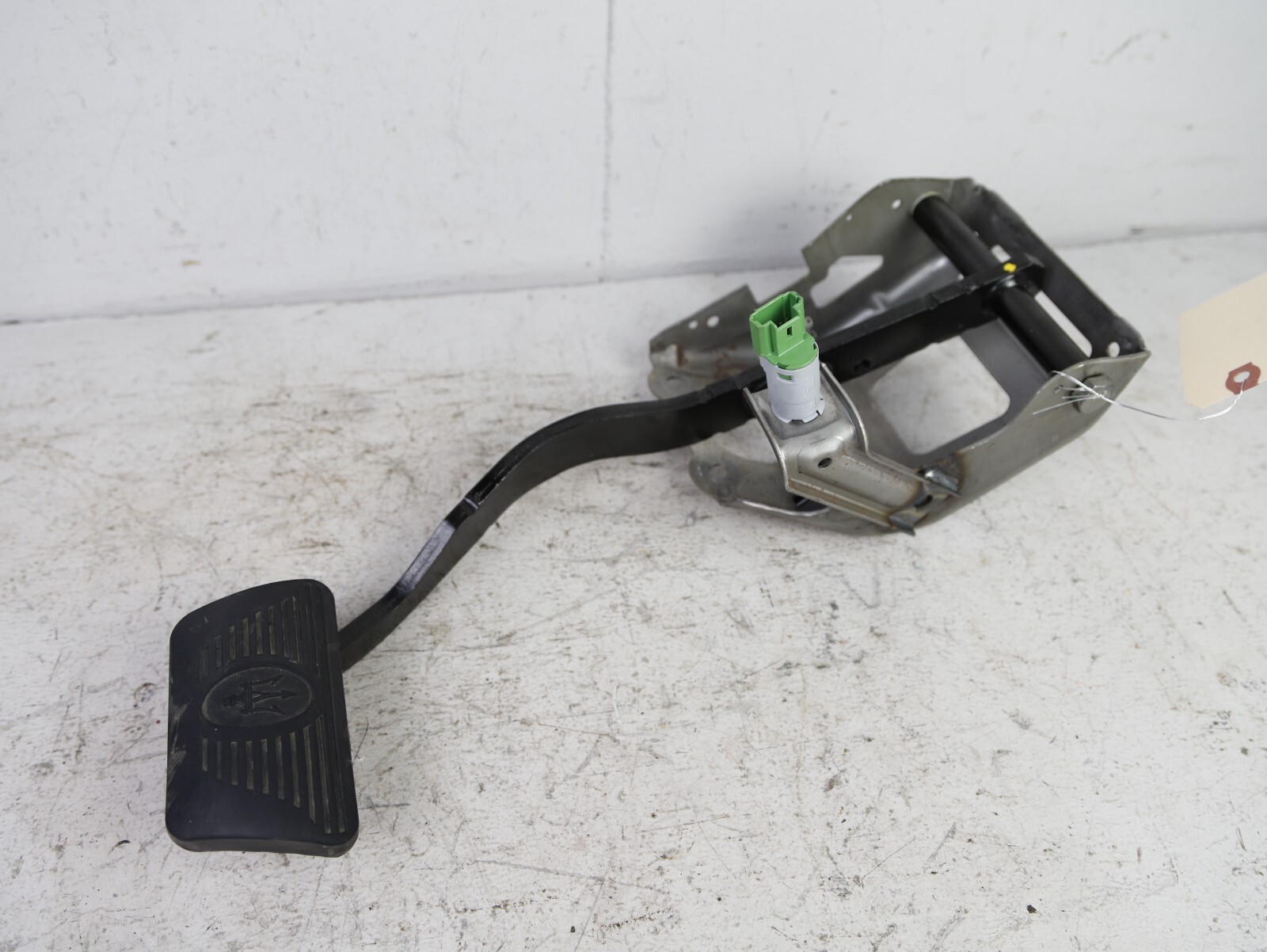2014 - 2020 MASERATI GHIBLI M157 BRAKE STOP PEDAL 06700311040 OEM