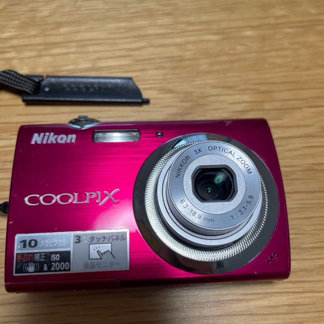 Nikon COOLPIX S230 Rosered 10.0MP Compact Digital Camera