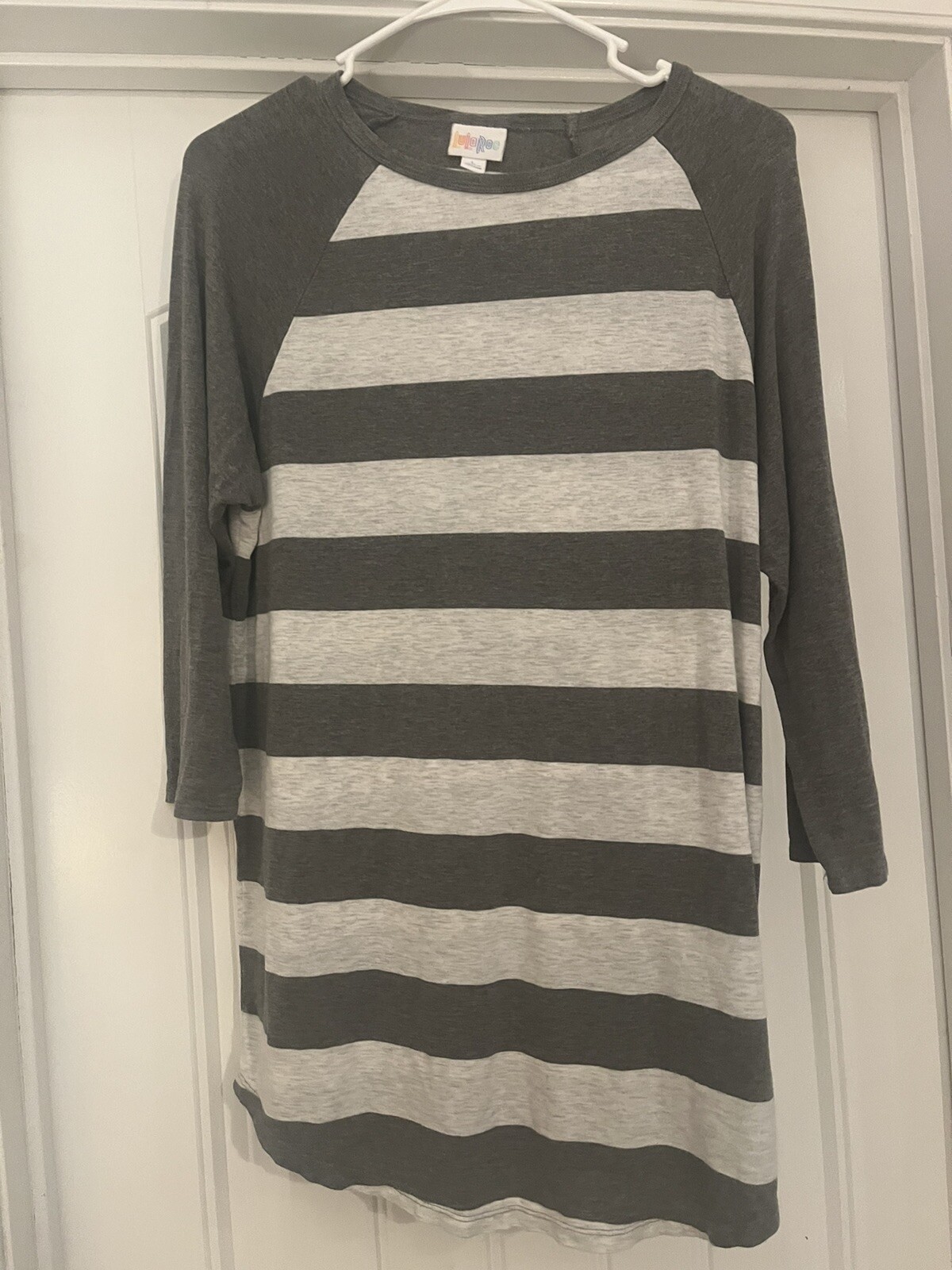 Lularoe Randy Women’s Baseball Shirt Gray Stripe Large. EUC eBay