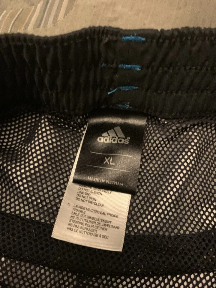 Adidas Niños Pantalones Cortos Pull-On Board Bañador con Bolsillo de Carga Estampado de Tiburón XL Foto 4 de 4