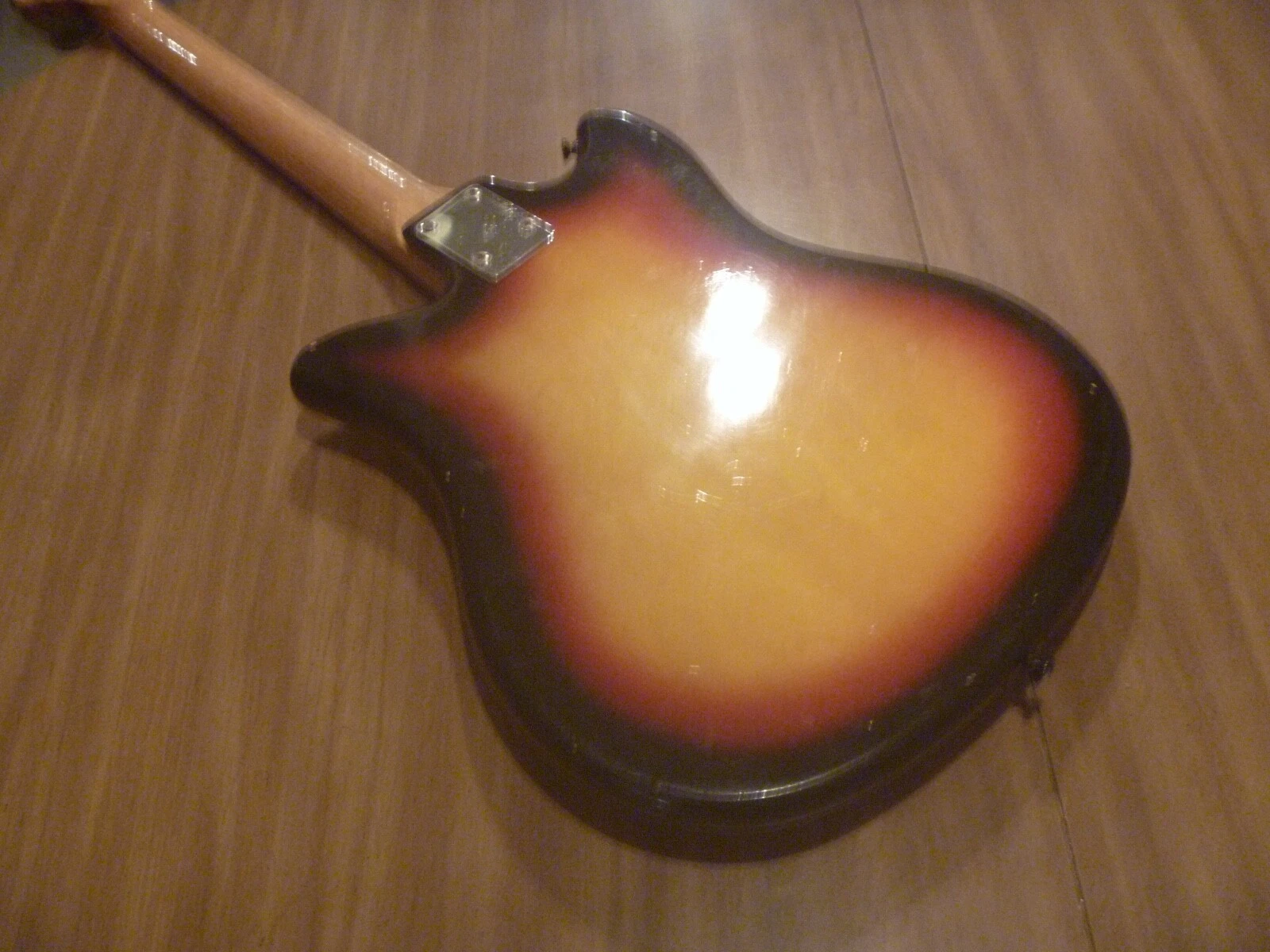 Picture 4 of 8