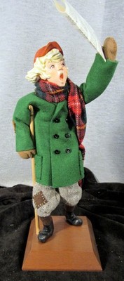 SIMPICH 1980 7.5'' TINY TIM HOLDING A NEWS PAPER CHARACTER DOLL  (EZS003821)