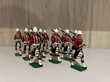 13 x Vintage Painted Lead Marching Black Watch Toy Soldiers