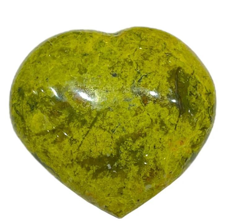 Coeur en opale verte de Madagascar pour décorer votre espace zen