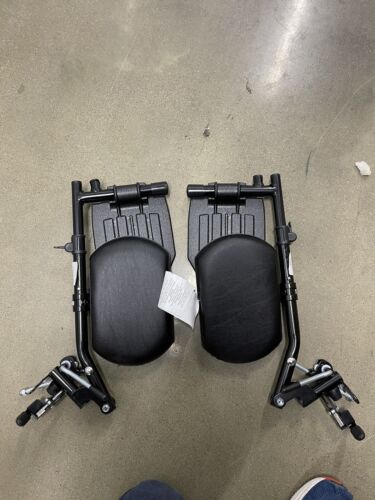 Invacare Wheelchair Elevating Legrests Composite Padded Calf Pads T94HCP New - Picture 2 of 4