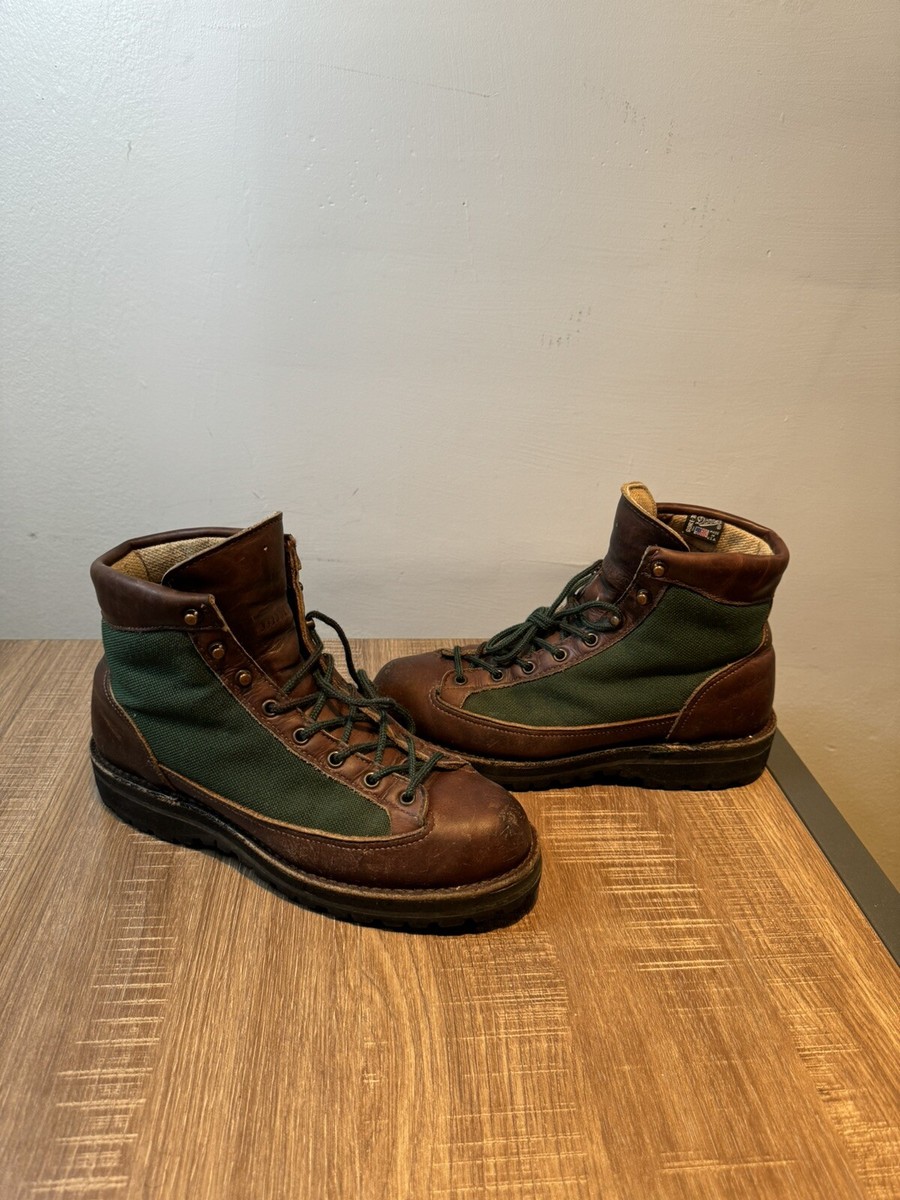 Danner Boot Gore Tex Light - Men size 7 Brown Leather USA Danner Boot Gore Tex Light - Men size 7 Brown Leather USA
