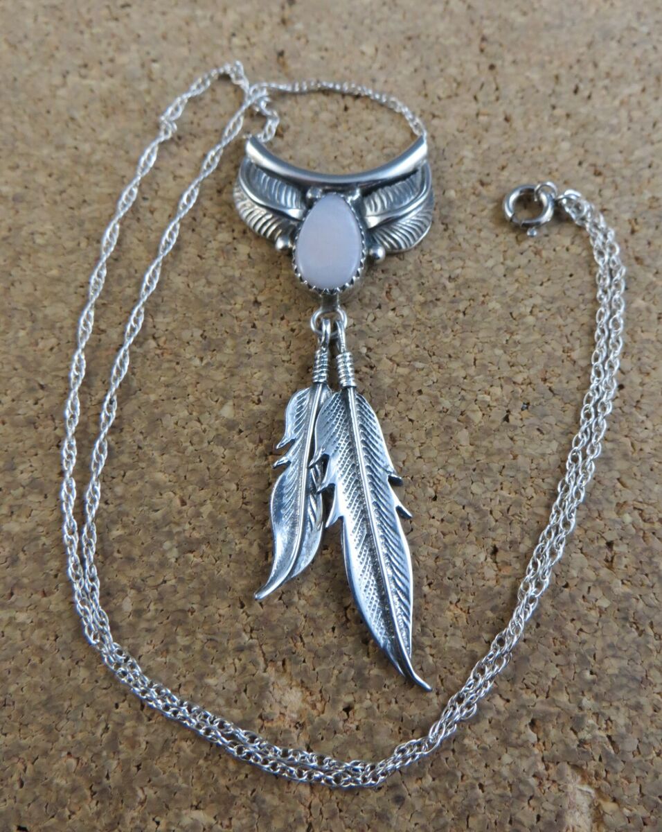 Amazing Navajo Sterling Silver Feather Necklace Native American Amazing Navajo Sterling Silver Feather Necklace Native American