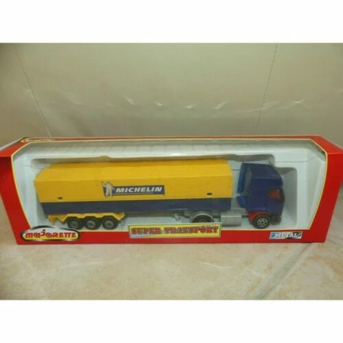 Voitures, camions et fourgons miniatures Majorette Toyota