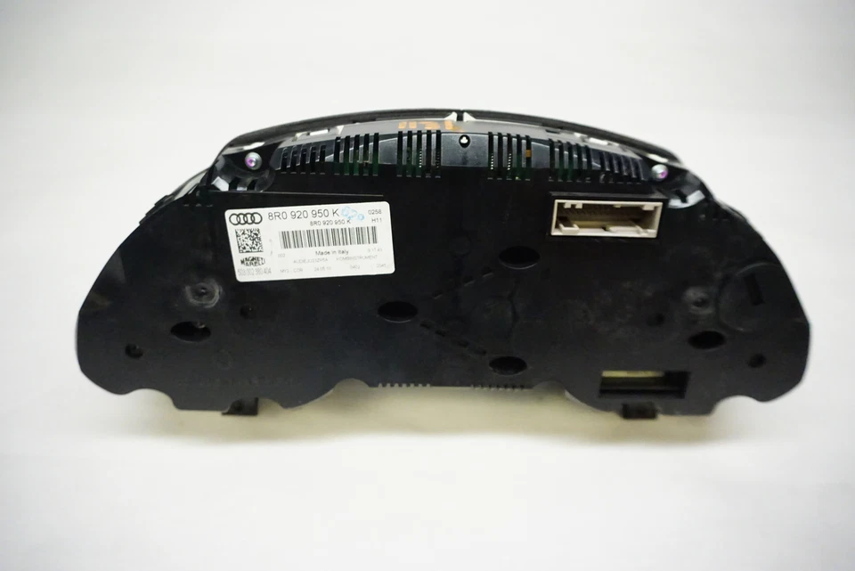 Cuadro de instrumentos velocímetro AUDI Q5 2011 8R0920950K Foto 4 de 4