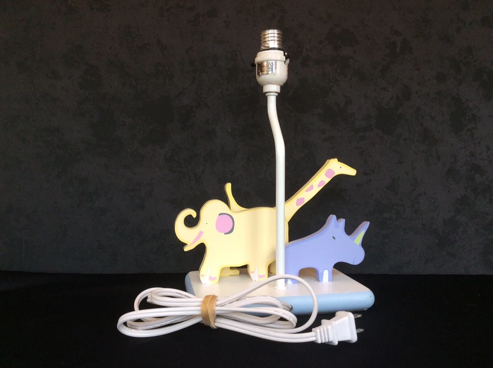 Lámpara infantil Carter’s John Lennon Musical Parade amor real - sin pantalla 1990 Foto 3 de 4