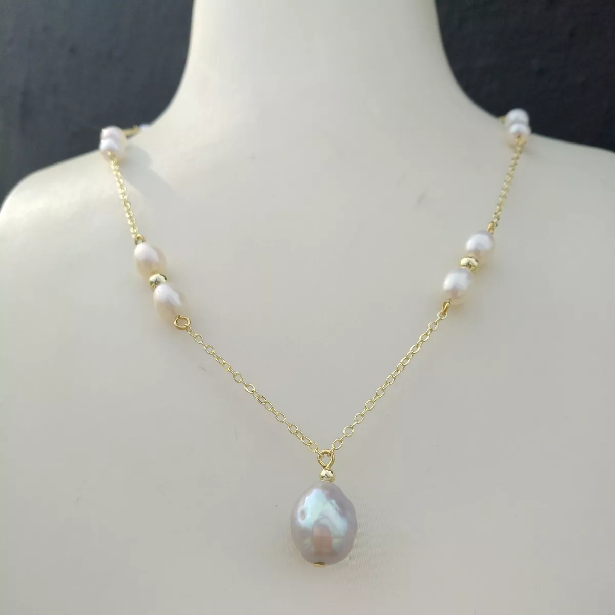 Natural pearl pendant clearance