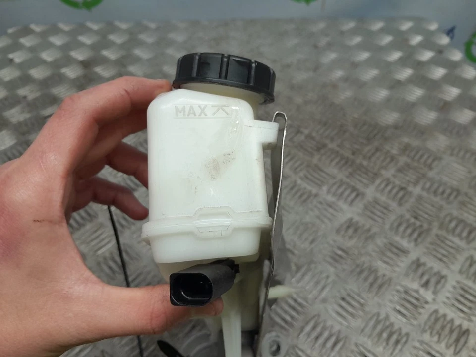 MK4 SKODA OCTAVIA FRENO CILINDRO MAESTRO (ABS) 5WC614105AB 2020-2024 Foto 4 de 4