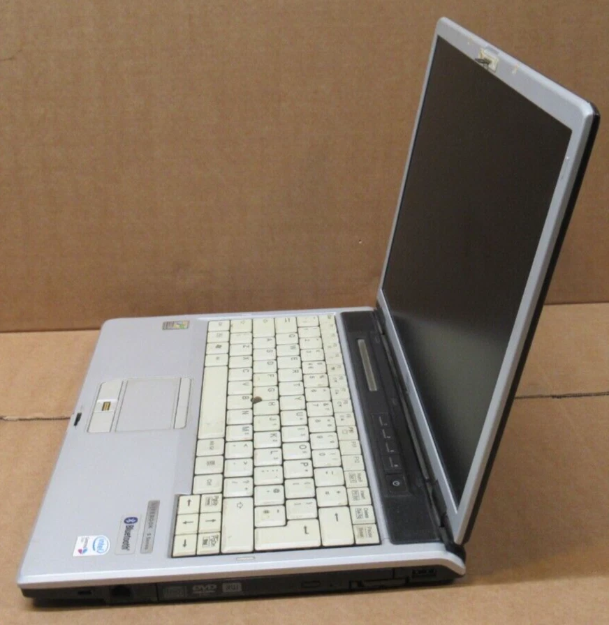Fujitsu Lifebook S7110 WB2 14.1" Laptop Intel Core 2 Duo T2500 2GHz 1GB RAM DVD - Image 4 of 4