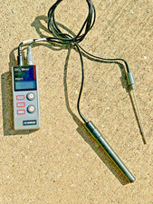Omega PHH-71 DO Dissolved Oxygen & Temperature Meter *Works* 9v Portable