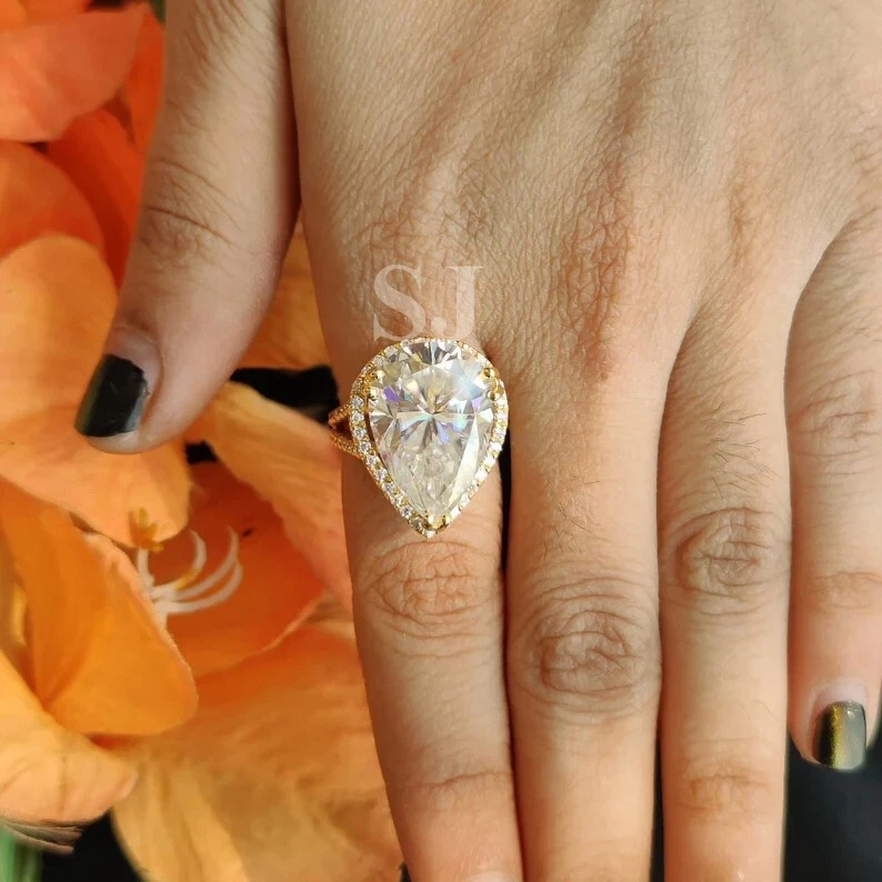 10.00 Ct Pear Cut Off white Treated Diamond Solitaire Engagement Ring 925 Silver - Image 2 of 4