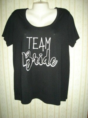 Sz L  LOVE & CHERISH BLACK/SILVER  ''TEAM BRIDE'' GRAPHIC T- SHIRT  VGC / LIKE NU