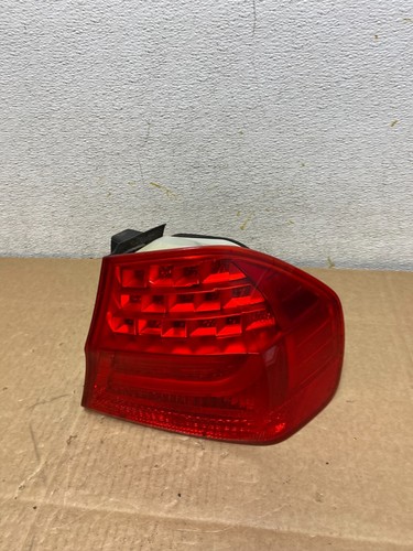 2009 2010 BMW 328i 3 Series Right Passenger RH Side Tail Light Oem O5103 DW