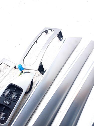 Mercedes-Benz C W203 Interior Aluminium Trim Set A2037201922 A2037202122 - Picture 9 of 15