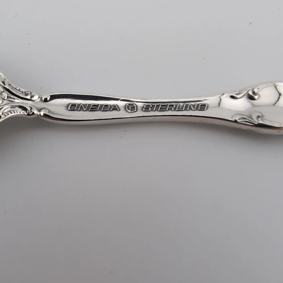 Oneida Michelangelo Sterling Silver Demitasse Spoon - 4 1/4" - No Monograms - Image 3 of 3