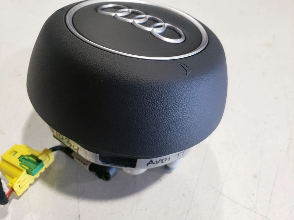 Bolsa de aire del volante - Audi TT Quattro MK3 2016 conv - 16-17 OEM 8S0880201 Foto 3 de 4