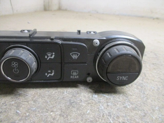 Chevrolet Silverado 2500 3500 automático climatizador aire acondicionado control OEM LKQ Foto 3 de 4