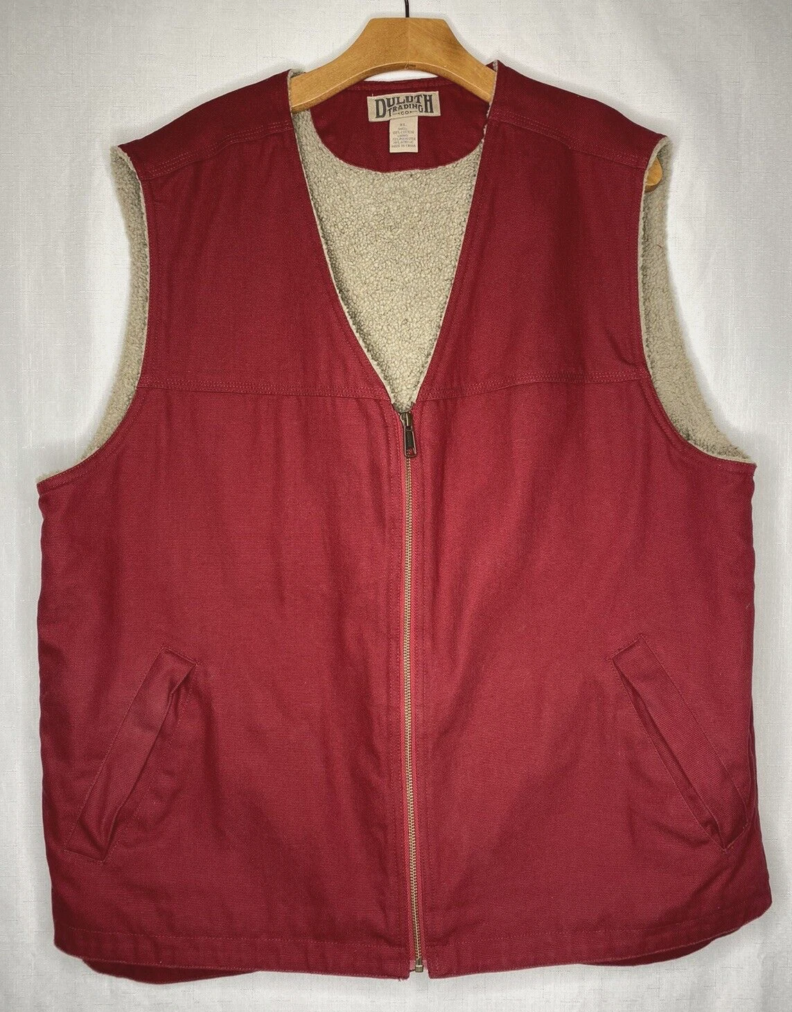 Duluth Trading Canvas Sherpa Lined Vest Multi Pockets - Size XL Red Model 86063