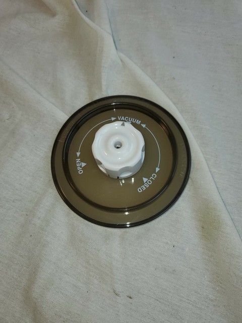 foodsaver universal lid