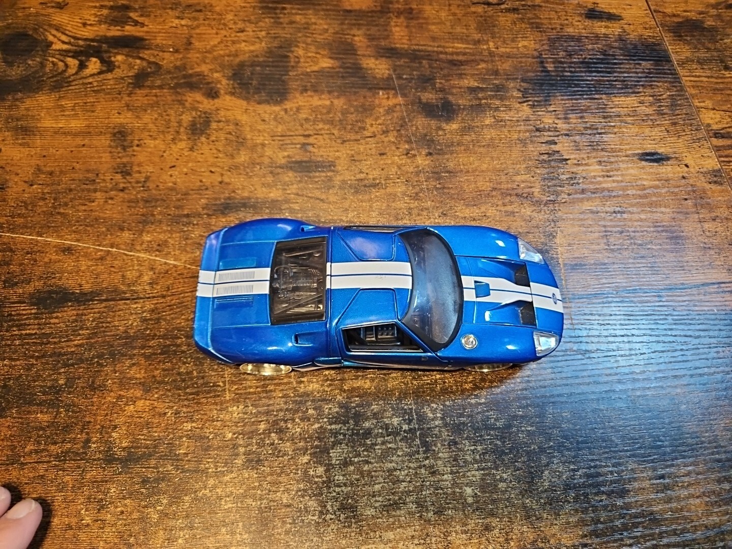 Jada 1/24 Scale 97177 - Fast & Furious Model Car / Ford GT Blue With Stripes