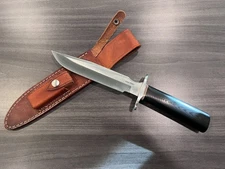 US Cold Steel Japan Made R1 Military Classic Fighting Knife with Sheath & Stone